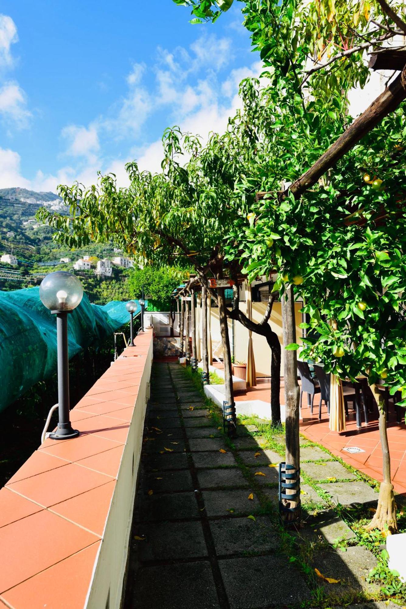 Eden Holiday مينوري المظهر الخارجي الصورة